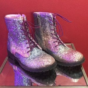 Sam Edelman girls glitter boots, size 3.